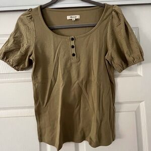 Olive green lace bubble tee shirt